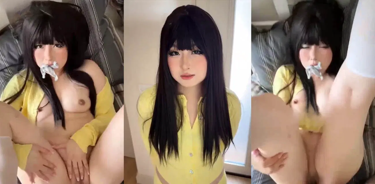 极品巨乳母狗【噗噗】饥渴求操，内裤塞嘴眼神勾魂，被老板巨屌震慑口爆中出后入狂干