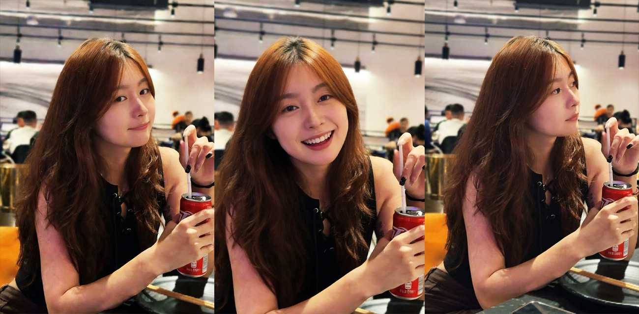 重庆反差美女【林瑶】情侣私拍流出，脸穴同框骚浪骑乘大奶摇摆放荡娇笑，被操的高潮迭起